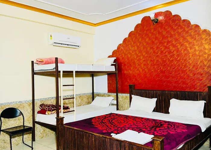 Moonlight Homestay & Hostel