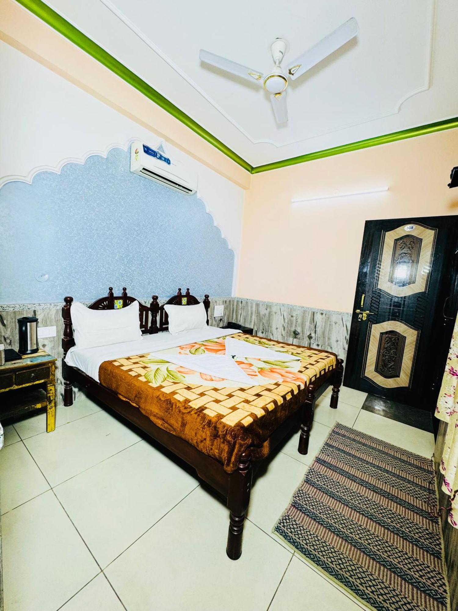 Homestay Moonlight &