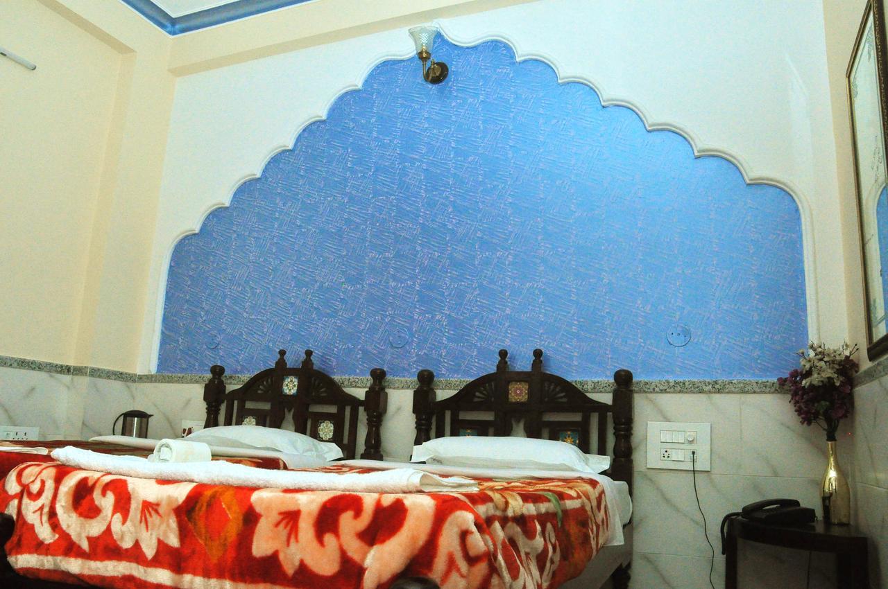 Moonlight & Jaipur
